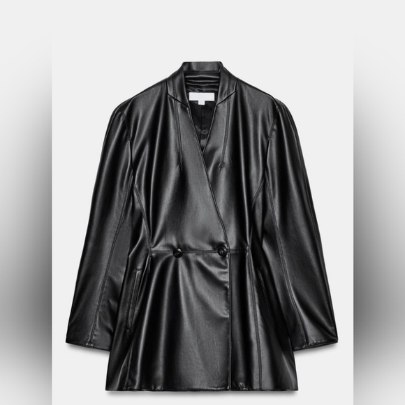 Zara Jackets & Blazers - Zara FITTED FAUX LEATHER BLAZER